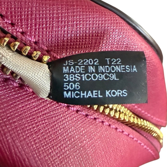 Authentic Michael Kors Magenta Crossbody Bag with Gold Hardware - Picture 12 of 13